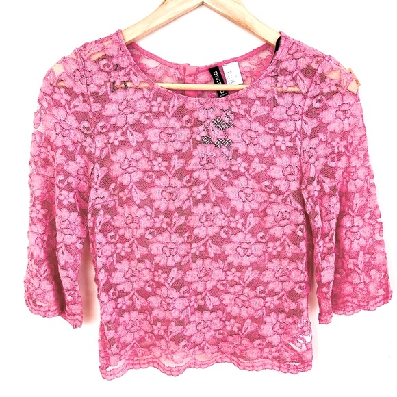H&M Pink Lace 3/4 Sleeve (unlined top) Button Down Back. NWT - Picture 1 of 5